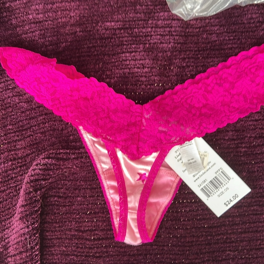 Hanky Panky thong with metallic stars - Picture 4 of 4